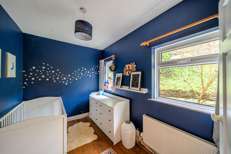 Bedroom- click for photo gallery